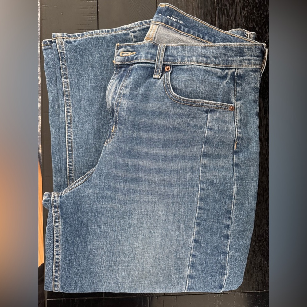 High-Waisted Barrel Ankle Jeans - Picture 5 of 8